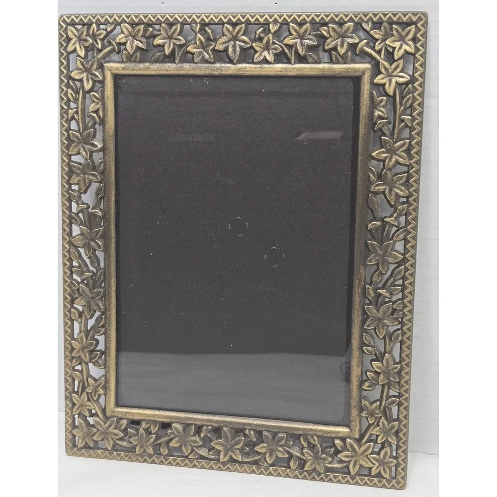 Vintage Ornate Gold Metal Picture Frame 5x7 Floral Filigree Hollywood Regency